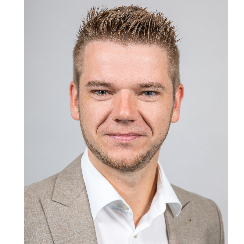  Jonas M�hlenkamp